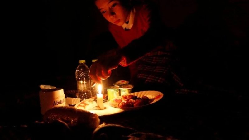 Iraqis are left in the dark due to power cuts