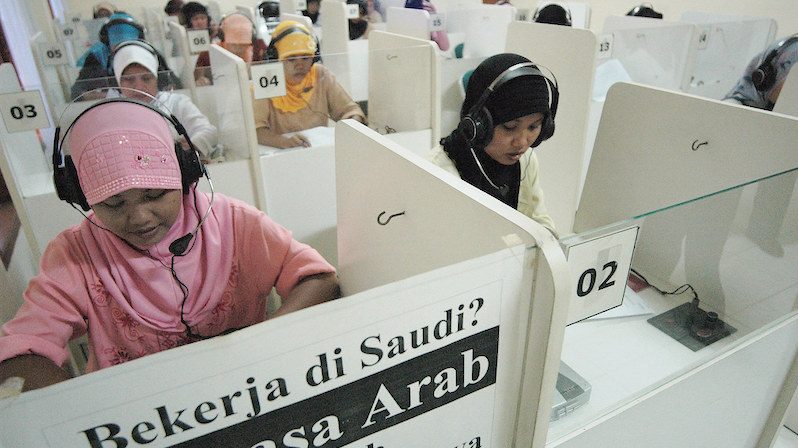 The number of expats in Saudi Arabia fell but female nationals found more work
