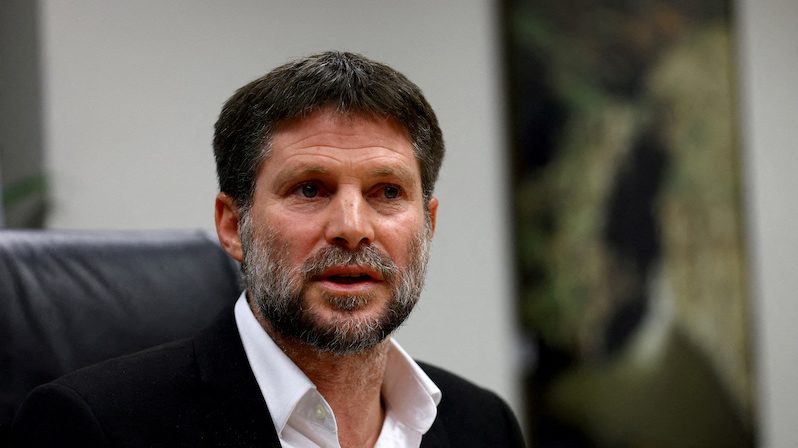 Finance minister Bezalel Smotrich will discuss the rate freeze plan with the banking regulator