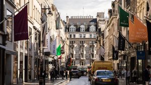 Arab banks UK property bond street