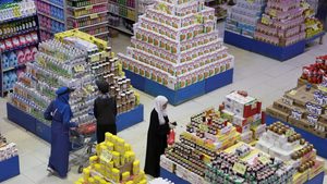 Shoppers at a supermarket in Sanaa, Yemen. In the UAE, inflation in the cost of staples such as flour is slowing