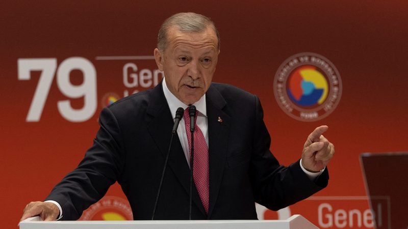 President Recep Tayyip Erdoğan addresses a meeting of business leaders on Tuesday, two days after his runoff win