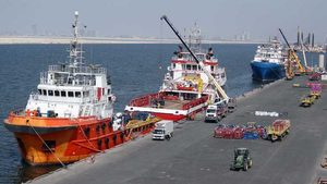Water, Waterfront, Barge