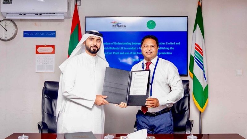 Lootah Biofuels CEO Yousif bin Saeed Lootah and Ahmed Saeed, CEO of Fenaka, at the deal signing