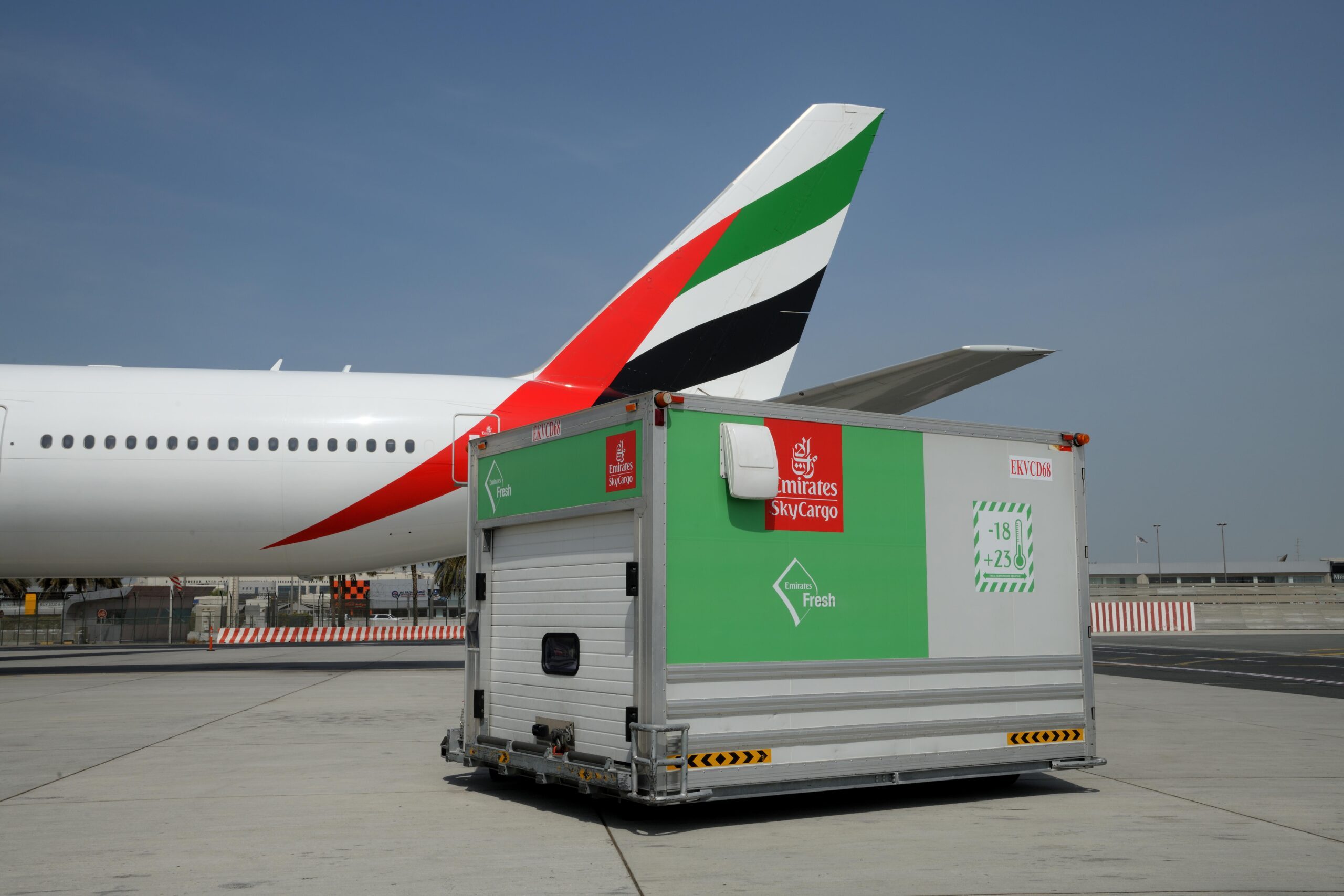 Terminal, Airport, Aircraft Emirates