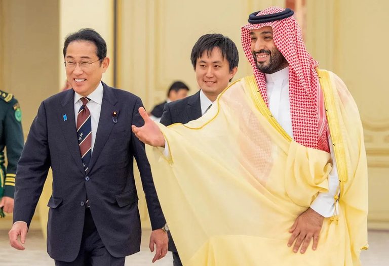 Fumio Kishida held talks with Crown Prince Mohammed bin Salman in Jeddah on Sunday