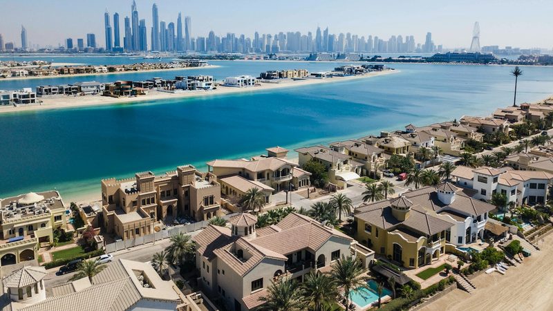 Russian investors and developers are buying up rows of villas and homes in Dubai to rent to Russian nationals