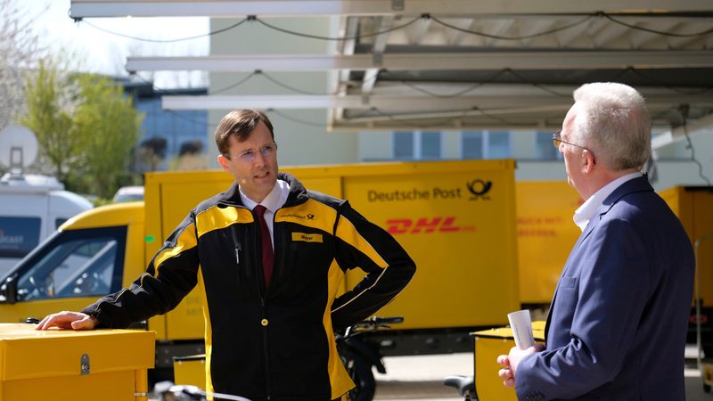 DHL