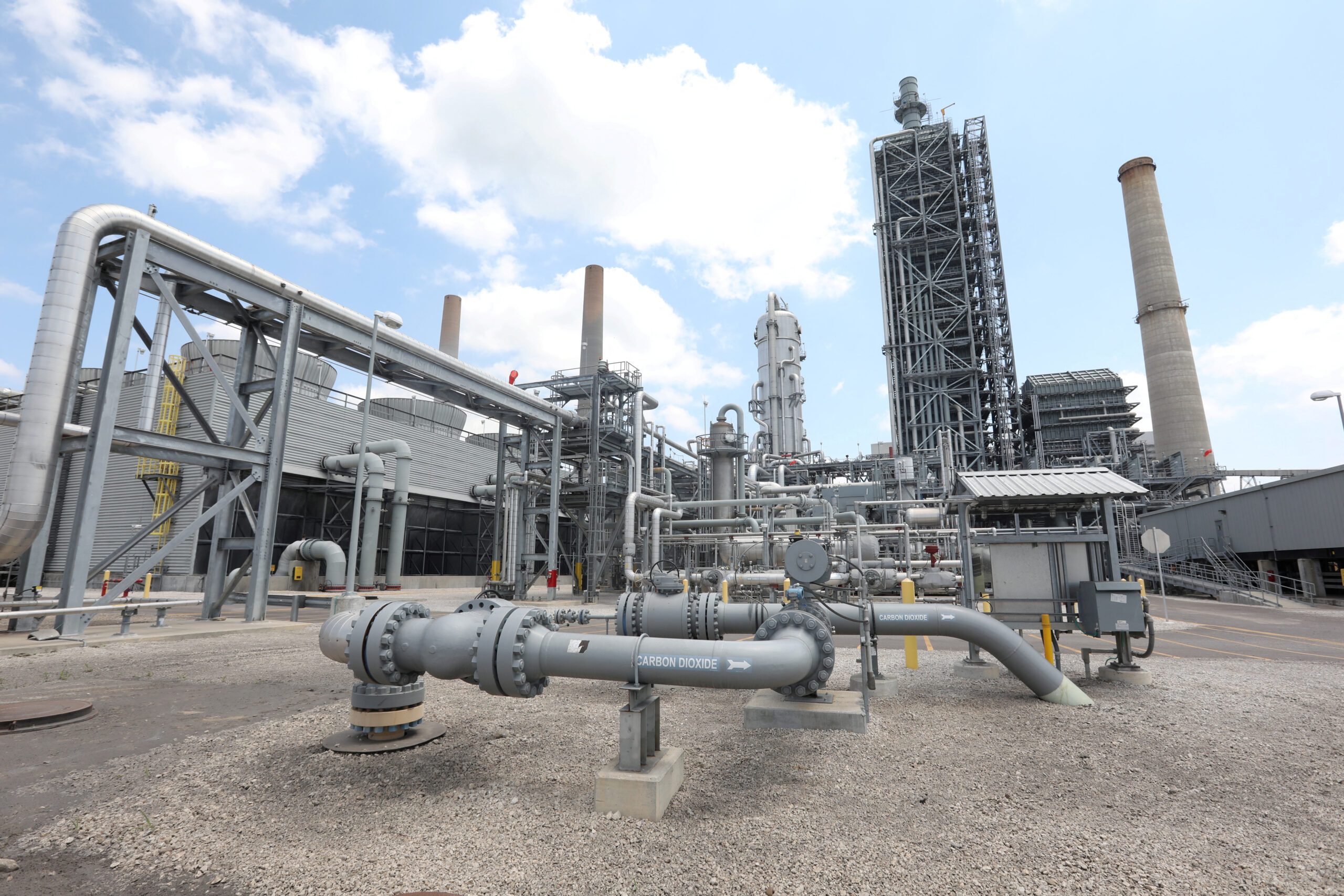 Carbon capture transports CO2 via pipelines to underground storage facilities