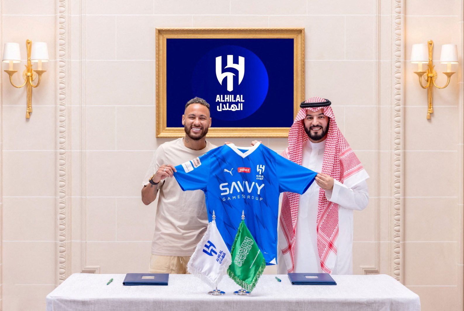 Neymar signs for Al Hilal