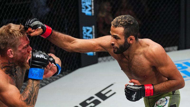 A match between Abdullah al Qahtani and David Zelner in MMA league PFL, which Saudi Arabia has invested in