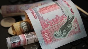 Lending to the business and industrial sectors bu UAE national banks showed a year-on-year rise of 3.3%