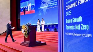 A delegate from the Flemish regional government at a net zero forum in Vietnam. More than 50 countries have net zero policies
