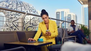 Dubai luxury hotel tourism