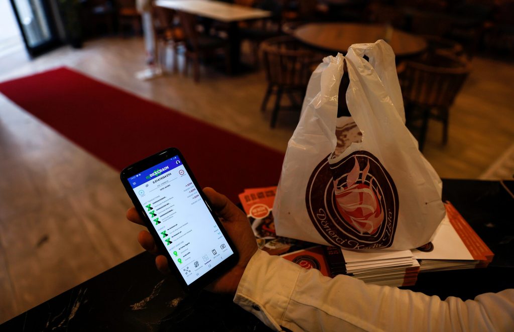 As inflation soars and the Turkish lira plunges, Turks are seeking stability in cryptocurrency, making it the 12th biggest global market cryptocurrency payment in Turkish restaurant Turkey