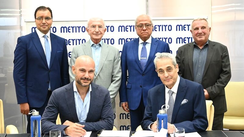 Metito Utilities and Tahliya Group executives sign the agreement to develop an irrigation project in Morocco