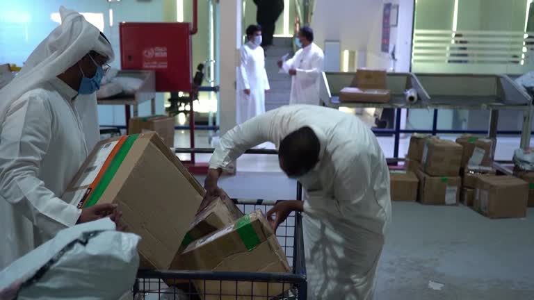 An online shopping shipping fulfilment centre in Riyadh