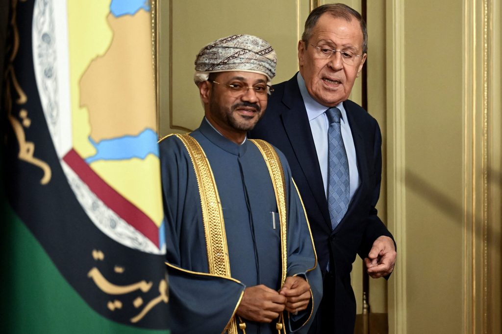 Russian foreign minister Sergei Lavrov and Oman's foreign minister Sayyid Badr Albusaidi at a GCC-Russia meeting. GCC members have relations with both blocs