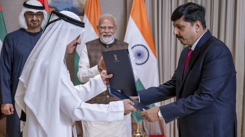 UAE president Sheikh Mohamed bin Zayed Al Nahyan and Indian prime minister Narendra Modi witness the signing of MoUs with DP World