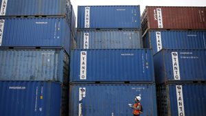 The supply-chain disruptions that caused global shipping costs to jump over the past few months may give the Fed pause for thought