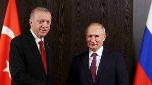Turkey's President Tayyip Erdoğan and Russia's President Vladimir Putin at a meeting in Uzbekistan in 2022