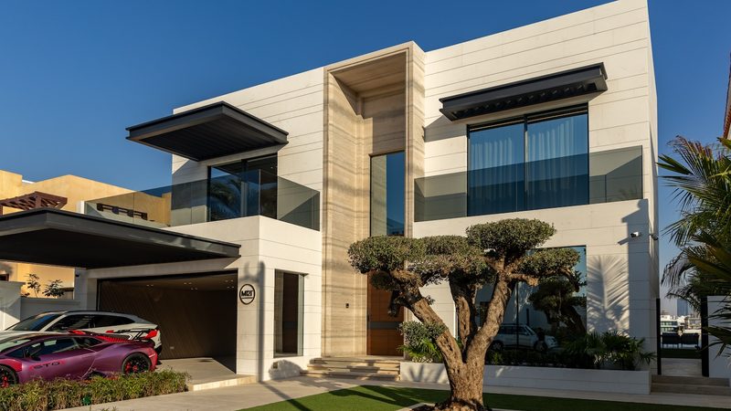 ultra-luxury property Palm Jumeirah