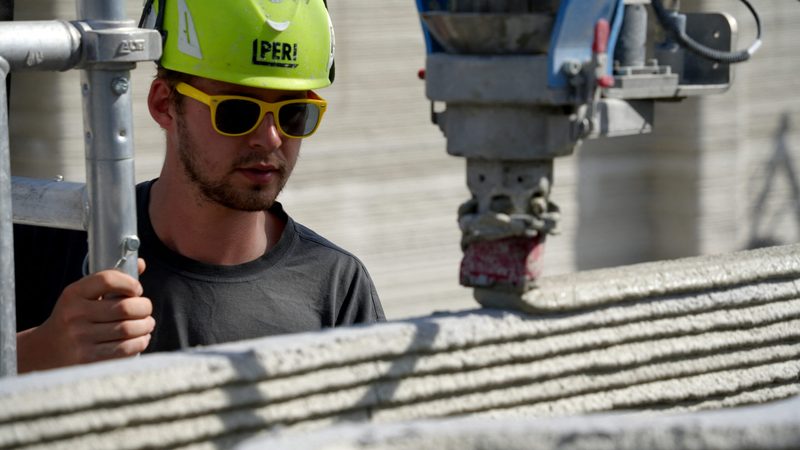 3D concrete printing