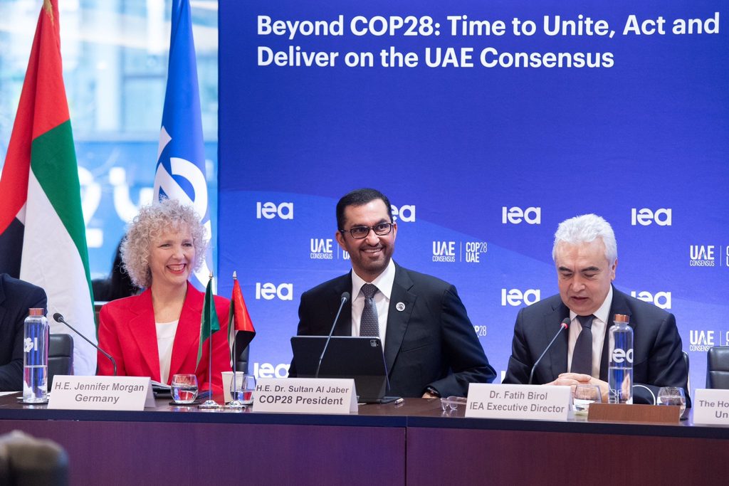 Al Jaber and IAE representatives met in Paris and discussed ways to support climate change commitments