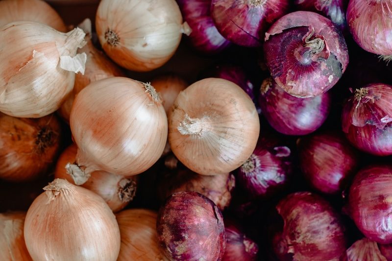 The increase in onion prices was caused by 'floods affecting production in India and some Asian countries' said Oman