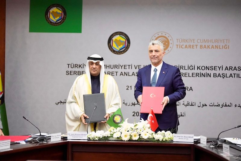 GCC secretary-general Jasem Mohamed Albudaiwi and Turkish trade minister Omer Bolat signed the pact to proceed with FTA talks