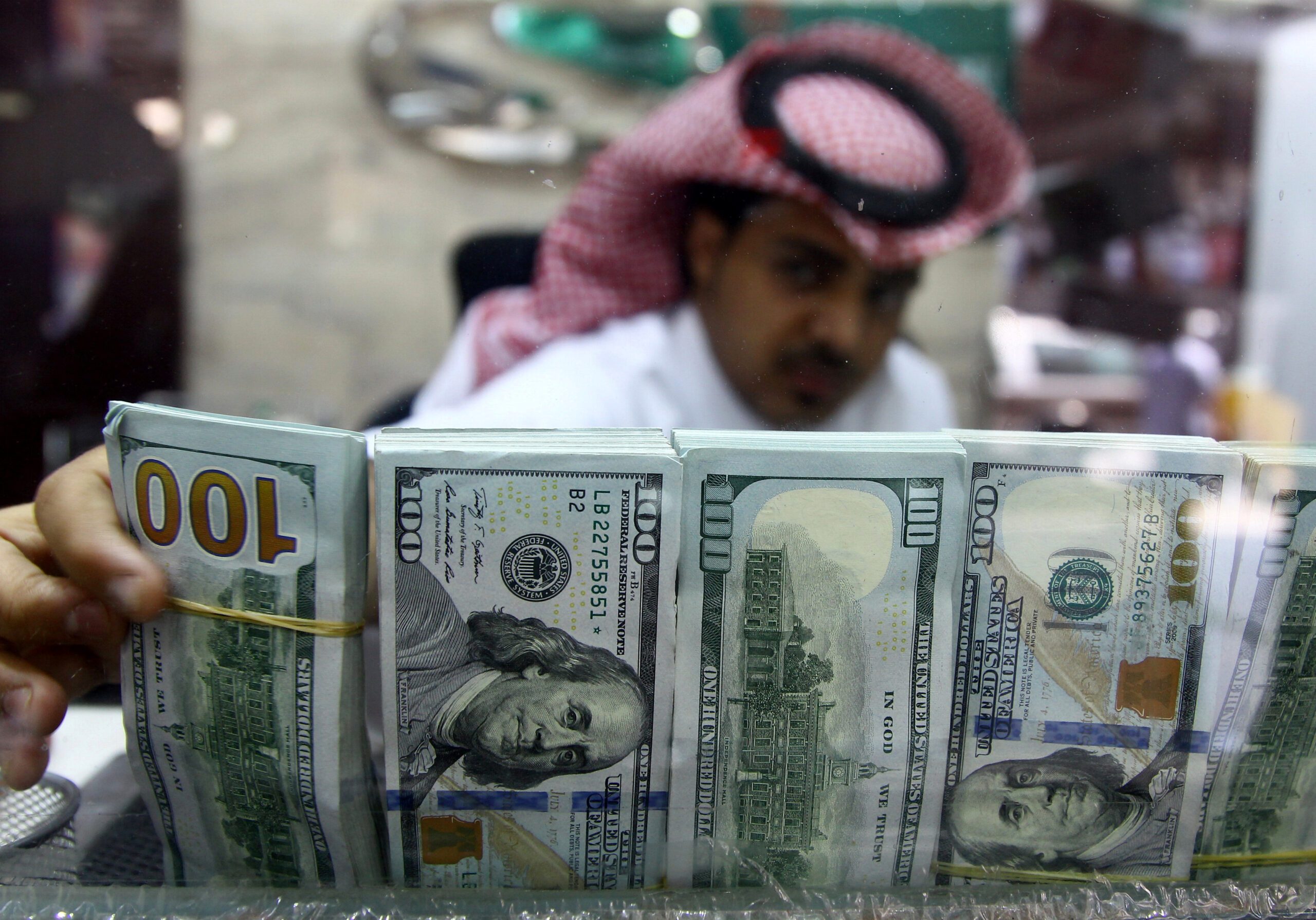 Gulf dollar exports Saudi Arabia