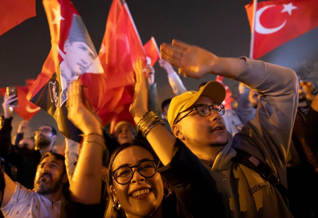 Supporters of Ekrem İmamoğlu, Istanbul's CHP mayor, celebrate his re-election on March 31