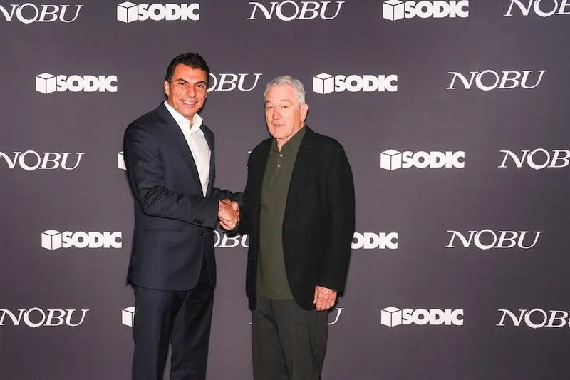 Sodic general manager Ayman Amer and Robert De Niro, Nobu Hospitality Co-Founder, at the launch of their third venture in Egypt