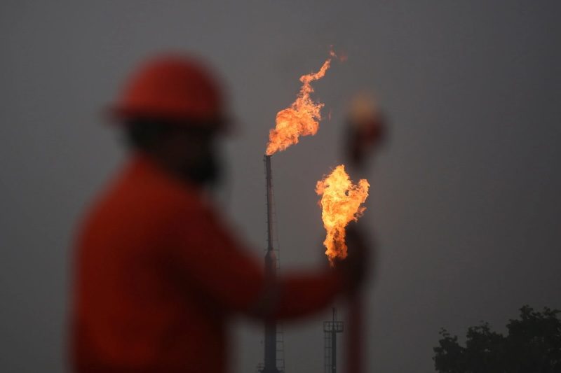 The US was the biggest investor in Arab nations' oil and gas sectors in terms of number of projects, taking part in 85 investments