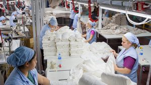 Workers in a Turkish textile factory. Consumer goods output is down 9 percent year on year