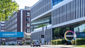 2XE2T1B Corporate headquarters of Covestro AG in Leverkusen, at the Chempark, NRW, Germany