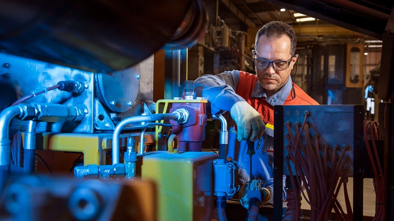 Alba, which was launched in 1971 and employs 3,200 people, is the oldest aluminium smelter in the Middle East