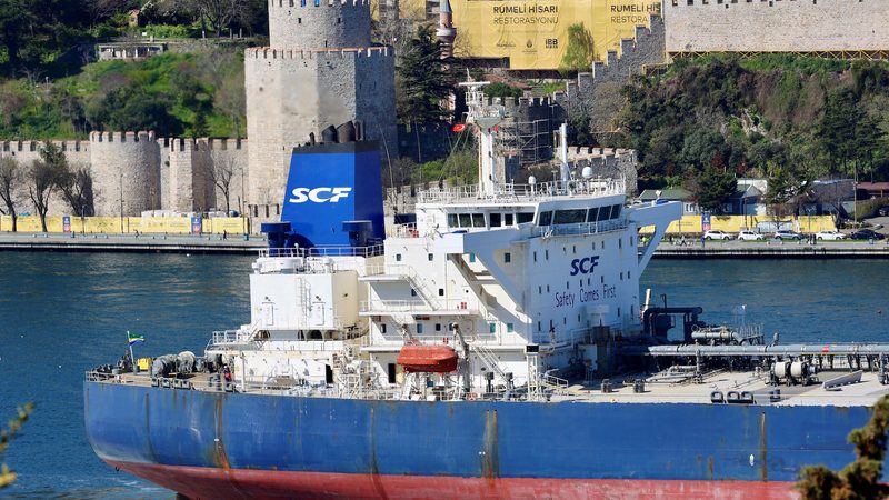 A Russian oil tanker crosses the Bosphorus in Turkey. If Russia faces difficulty with exporting its oil, Gulf states could benefit