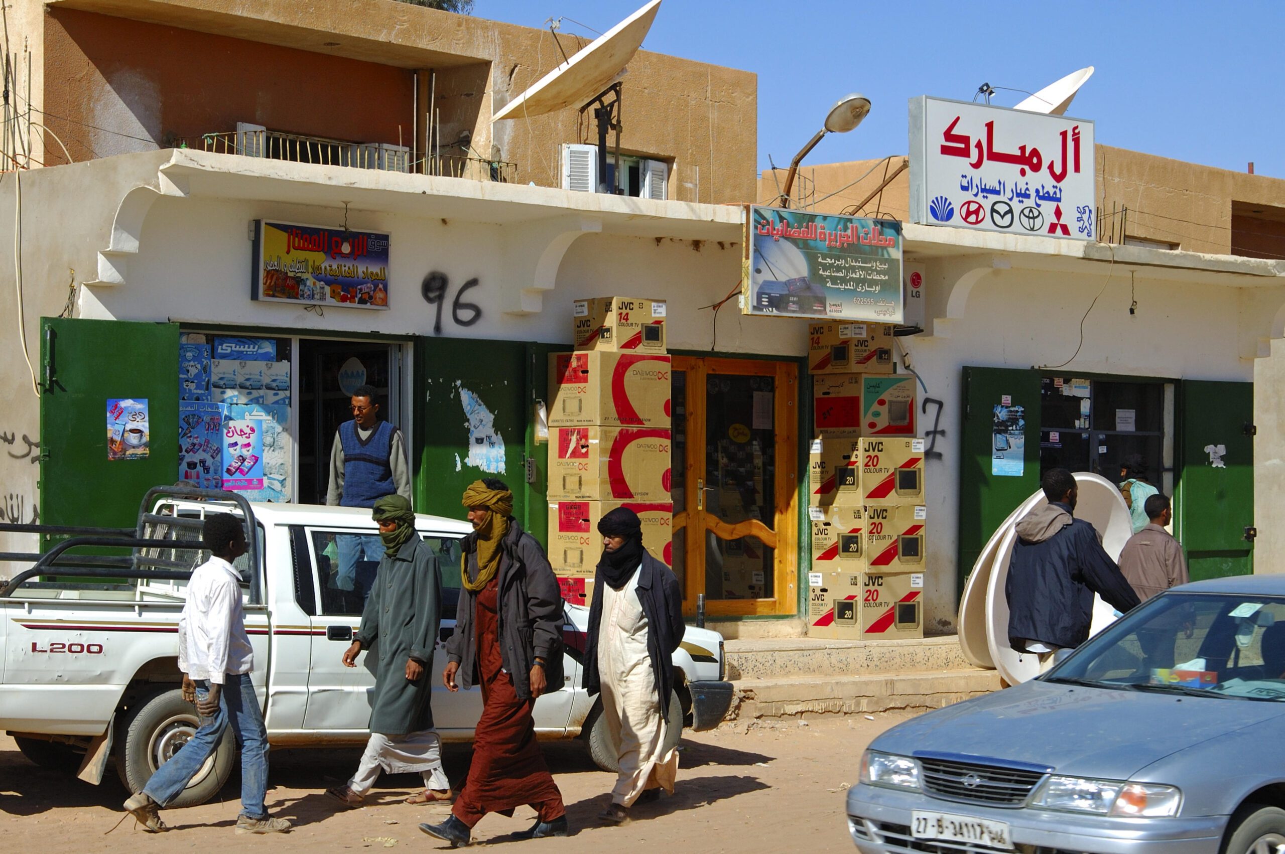 The issue of cash hoarding is persisting in Libya and confidence needs to be restored in the financial sectors, according to the IMF