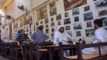 Locals dining in Manama. The difference between Bahrain's exports and imports widened by 32% to $440.3m in April