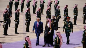 President Donald Trump and Saudi Crown Prince Mohammed bin Salman at King Khalid International Airport in Riyadh