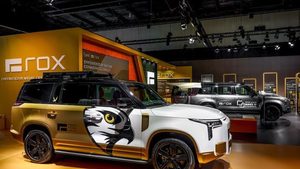 The ROX 01, a mid-size combustion-electric SUV, will be manufactured at W Motors’ new facility in Abu Dhabi