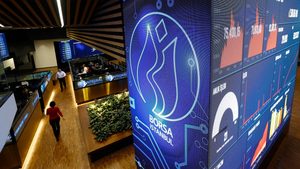 Traders on the floor of the Turkish stock exchange. The share of equity held by foreigners slipped to an 18-month low in June