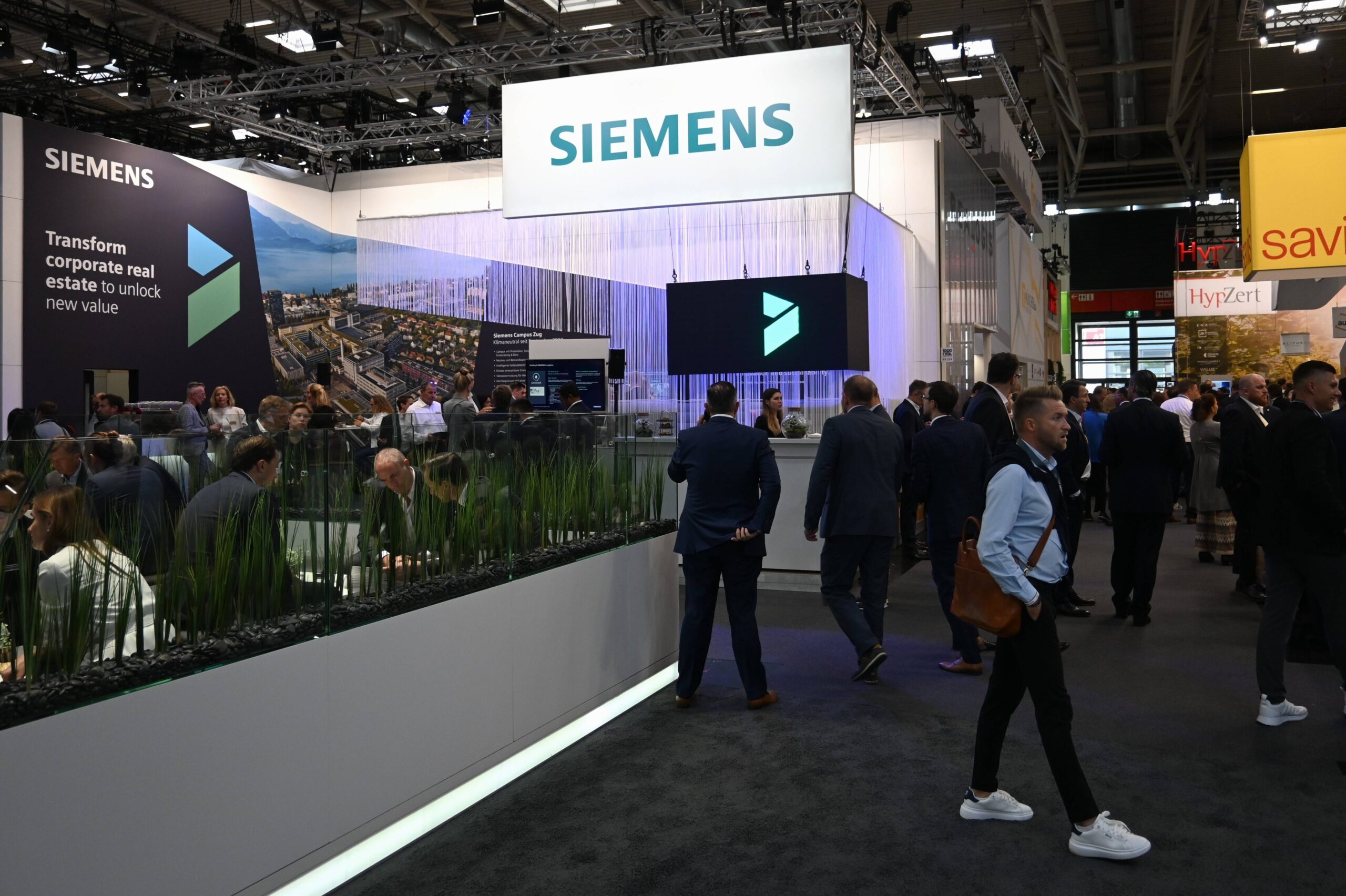 ENBD Siemens, Siemens UAE
