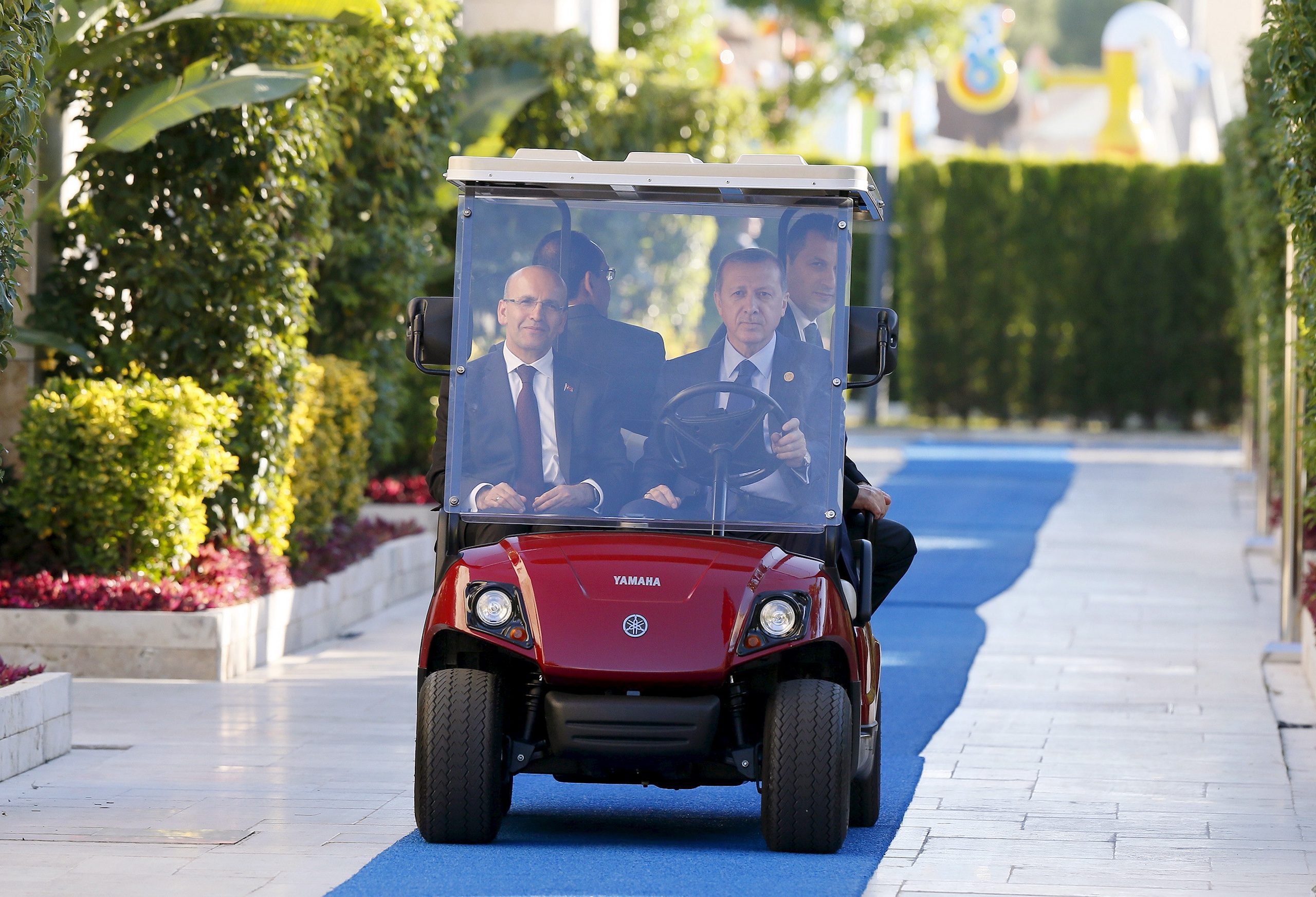 Mehmet Şimşek and Recep Tayyip Erdoğan at a G20 summit in 2015, during Şimşek's first stint as finance minister