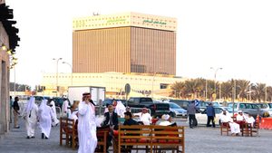 A marketplace next to Qatar Central Bank. Qatar's Q1 performance was 'markedly more subdued than Saudi Arabia and the UAE in terms of loan growth' according to an expert