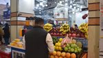 Shoppers at a market in Duhok. Two people in the province have been arrested in connection with an alleged crypto fraud